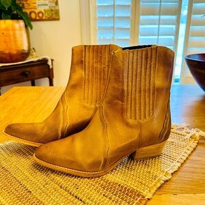 Free People New Frontier Boots - New- Tan - Women- 39.5